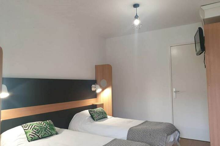 Room 40 of 128