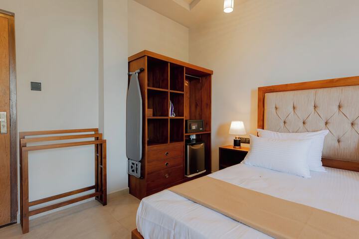Room 72 of 174