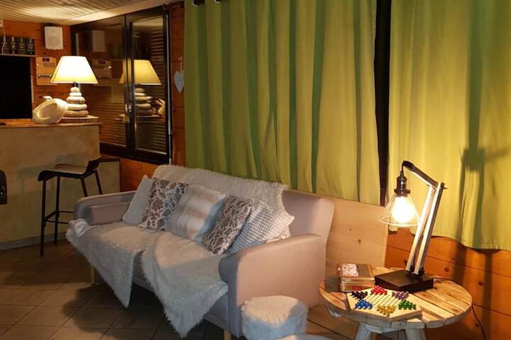 Room 16 of 60