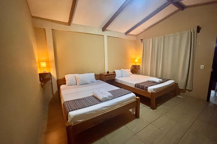 Room 13 of 23