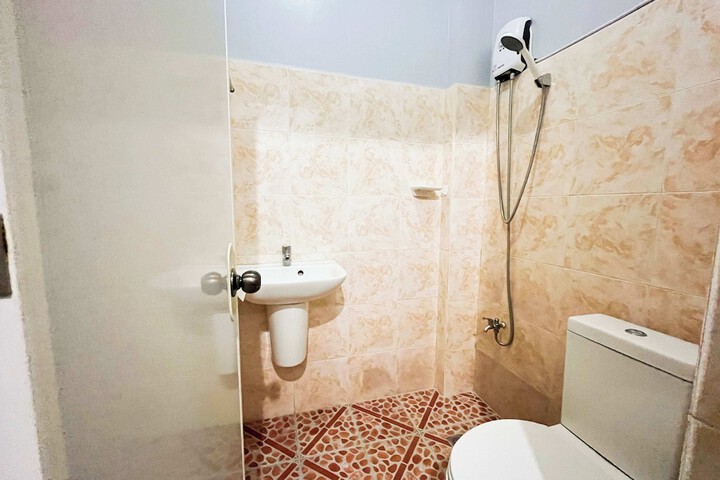 Room 52 of 70