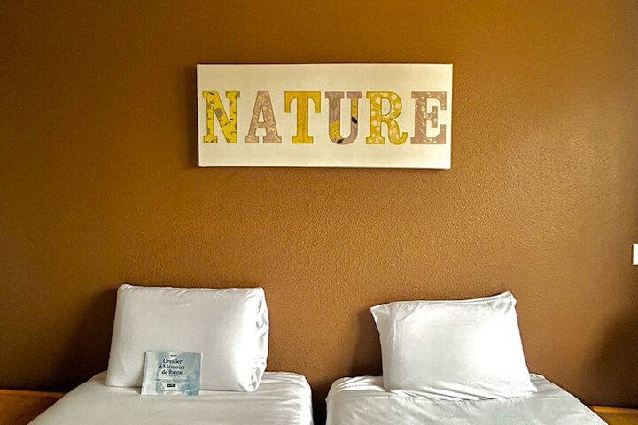 Room 8 of 31