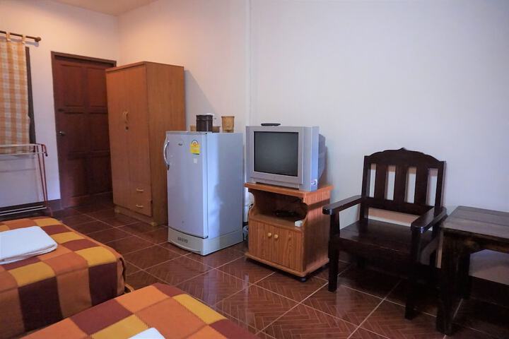 Room 33 of 68