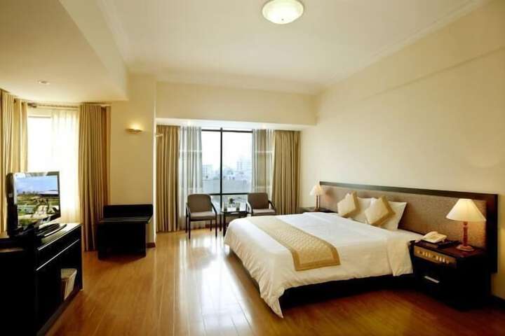 Room 7 of 34