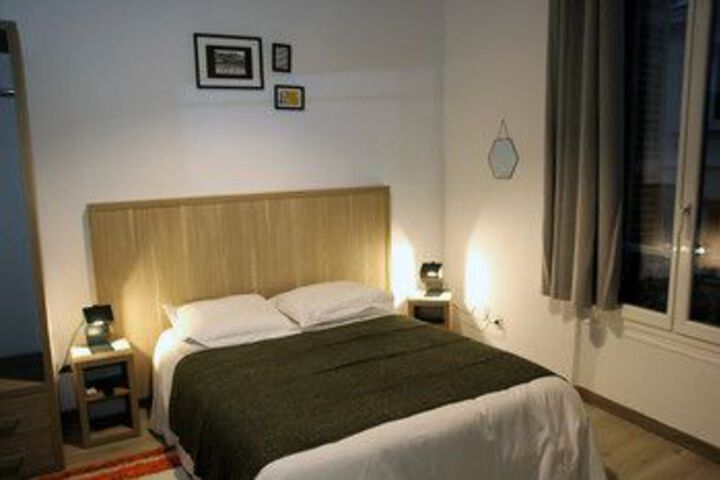 Room 4 of 20