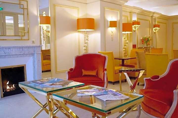 Guest Lobby