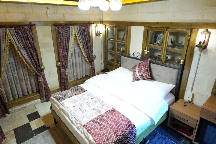 Room 6 of 23