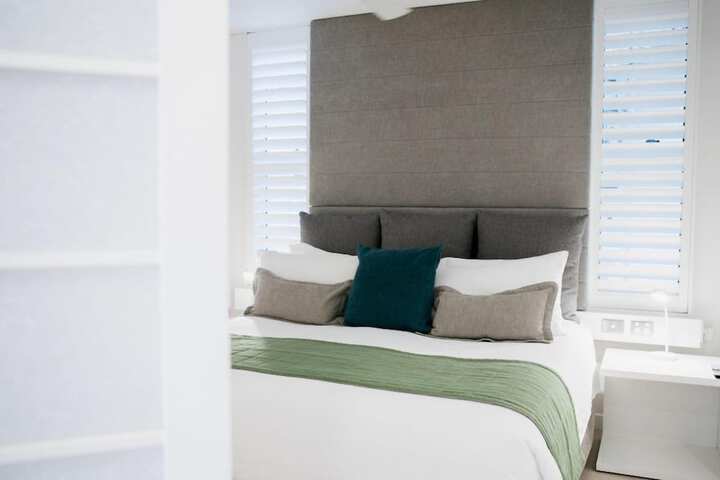 Room 6 of 181