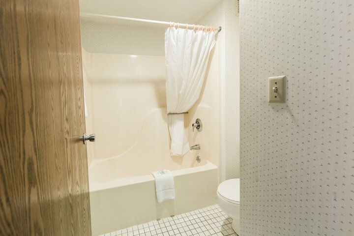 Standard Double Room (1 of 12)