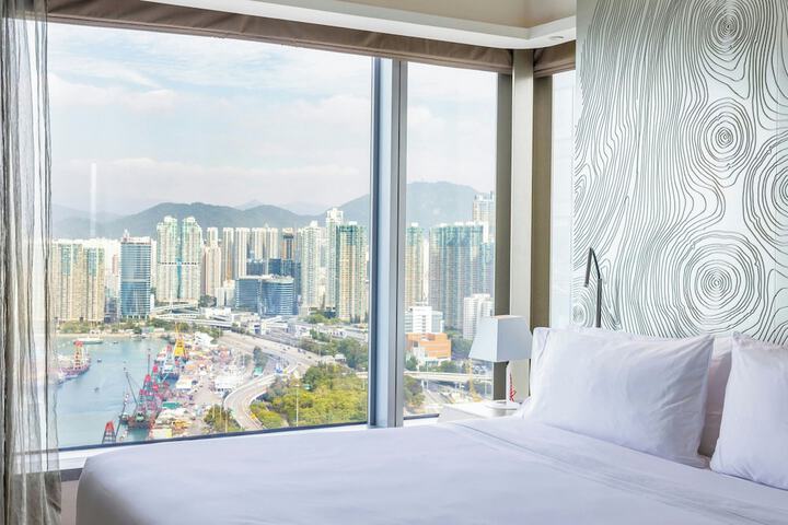 Room 32 of 150