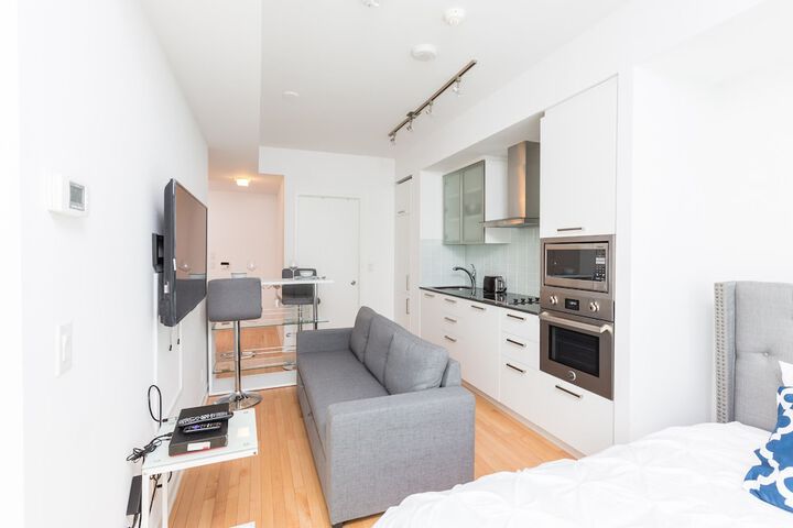 Room 15 of 18