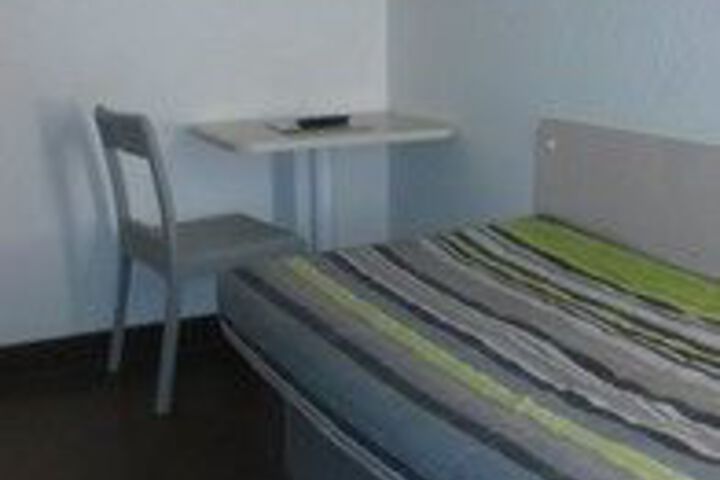 Room 8 of 24