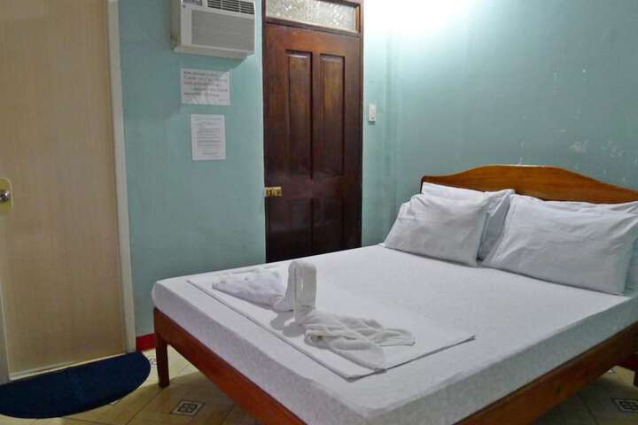 Room 5 of 20