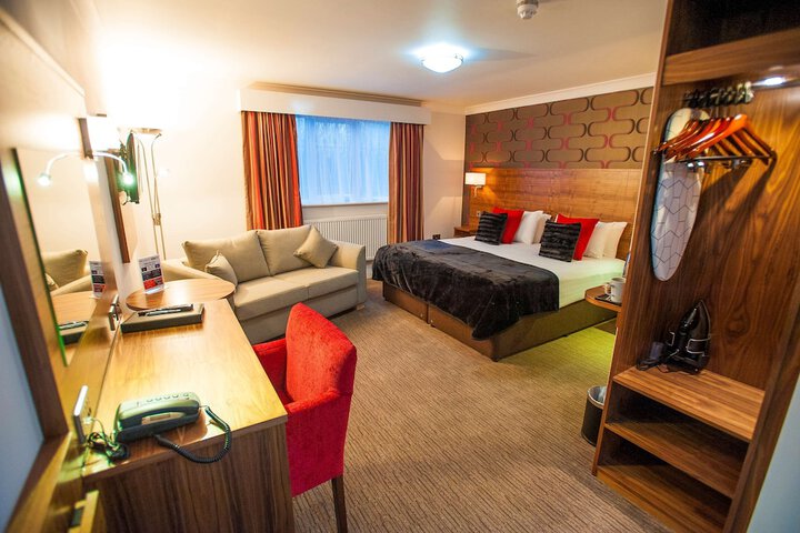 Room 15 of 66