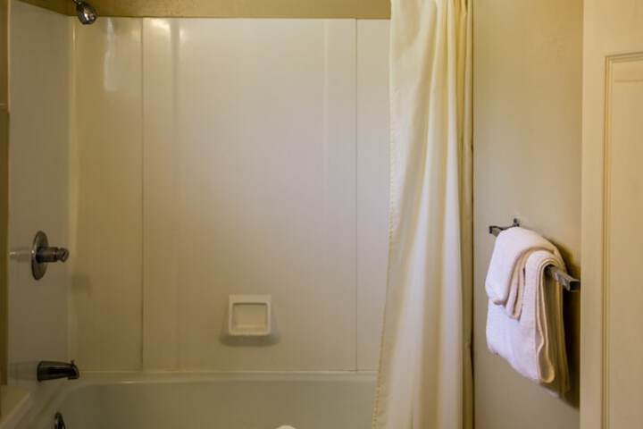 Room 17 of 90