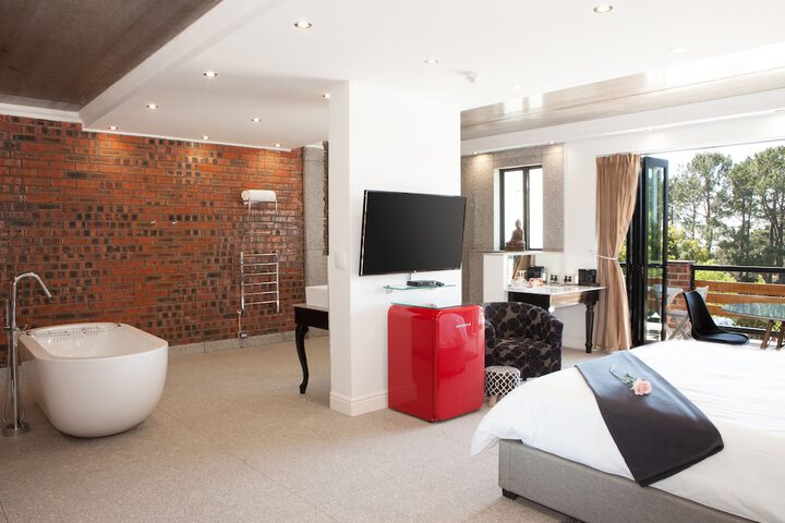 Room 26 of 62