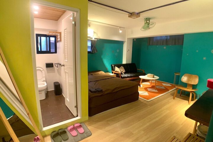 Room 40 of 95