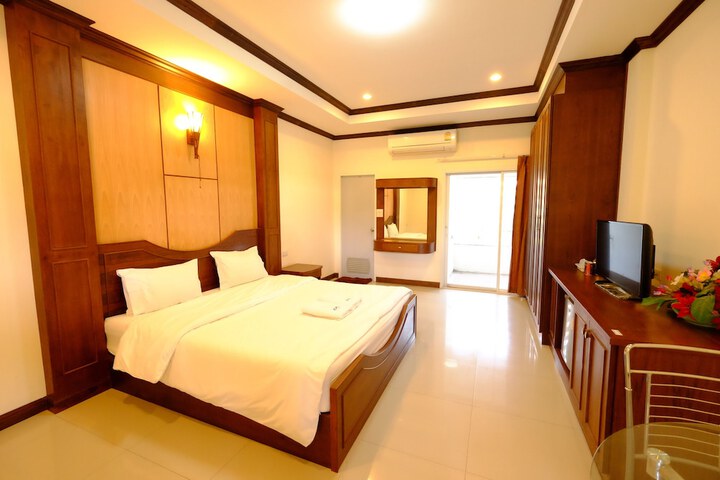 Room 5 of 47