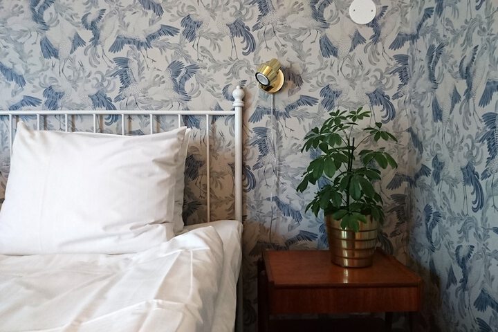 Room 16 of 83