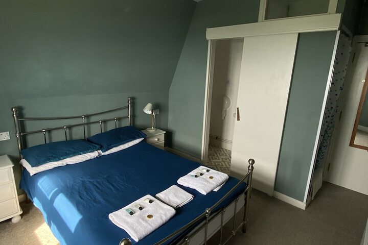 Room 50 of 86
