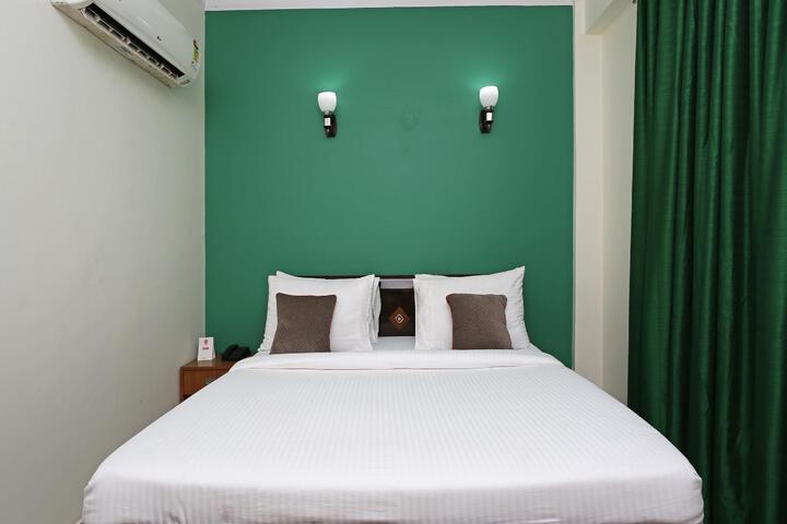 Room 2 of 5