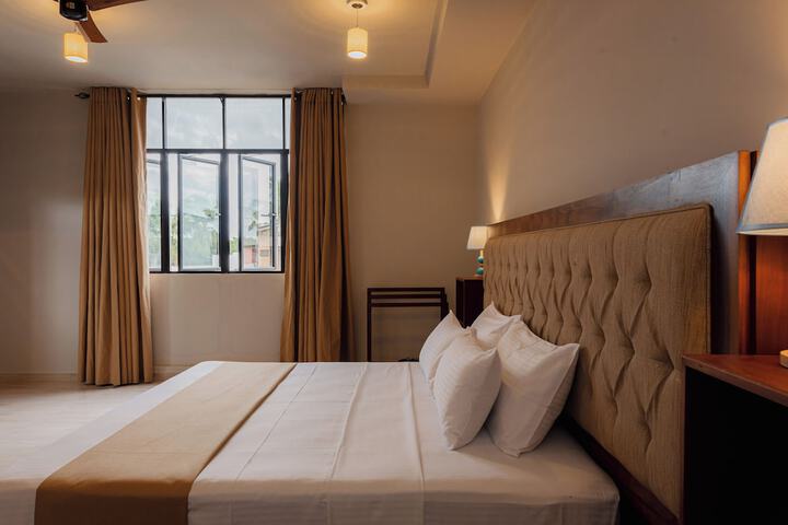 Room 20 of 174