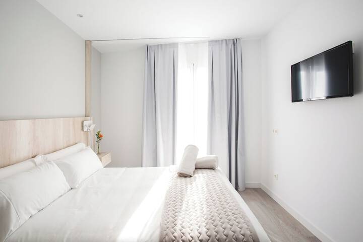 Room 11 of 26
