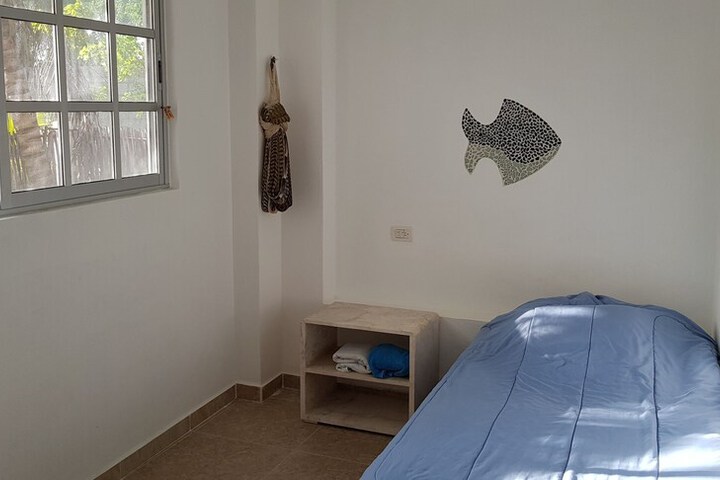 Room 6 of 27