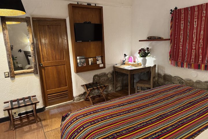 Room 70 of 163