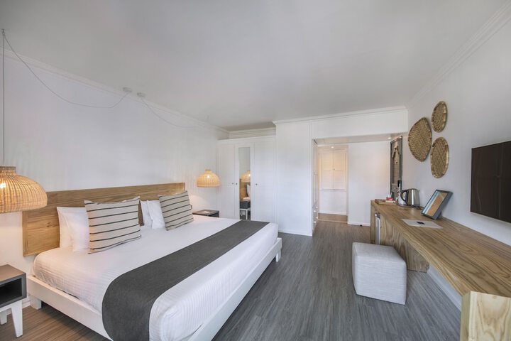 Room 4 of 71