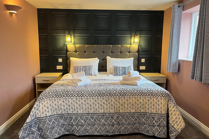 Room 15 of 44