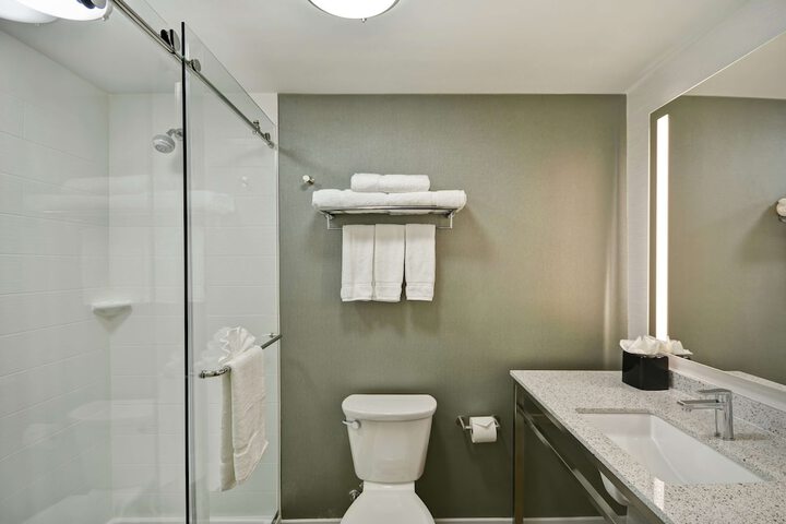 Bathroom shower