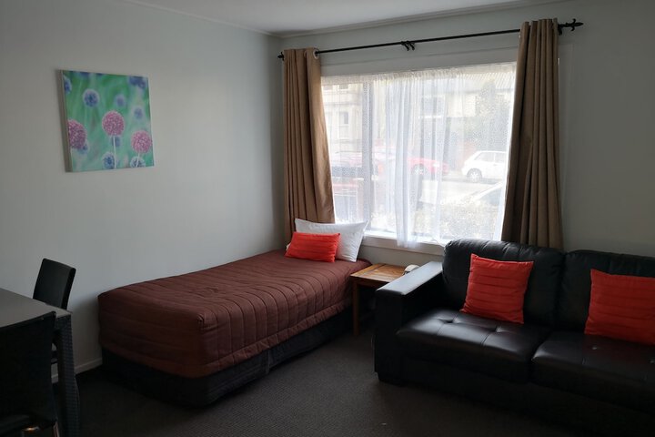 Room 19 of 61