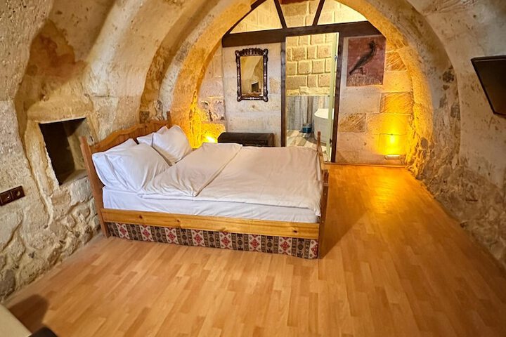 Room 27 of 55
