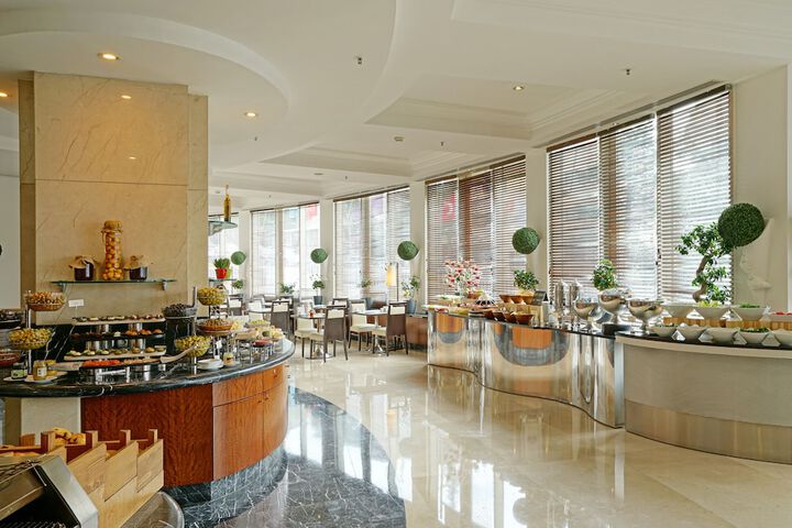 Dining 93 of 140
