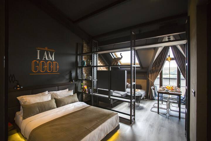 Room 20 of 130