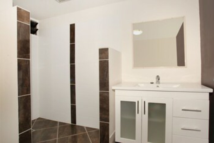Room 3 of 22
