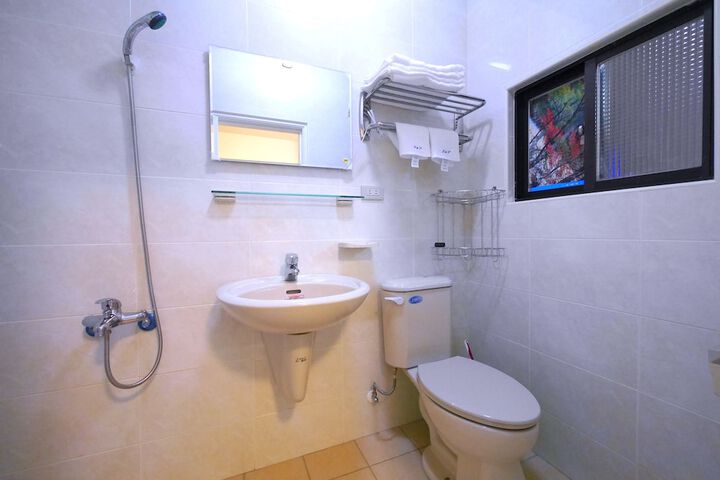 Room 42 of 45