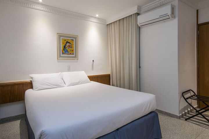Room 30 of 109