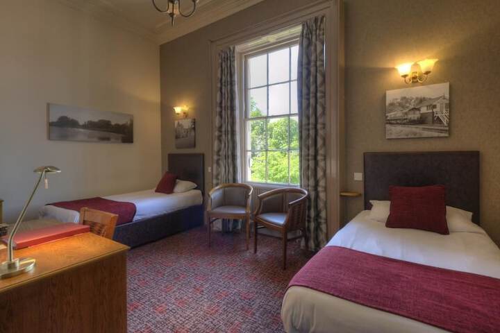 Room 11 of 46