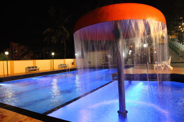 Pool 25 of 42