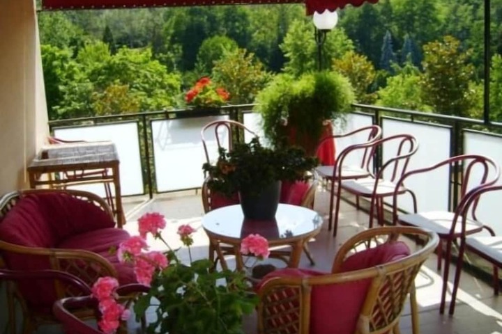 Terrace/Patio 13 of 42