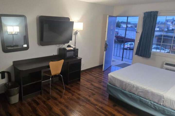 Room 47 of 108