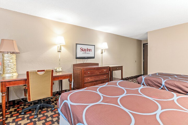 2 Double Beds (2 of 6)
