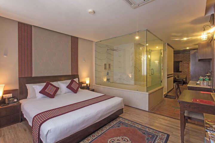 Room 18 of 122