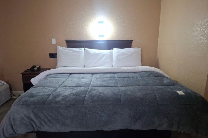 Room 21 of 46