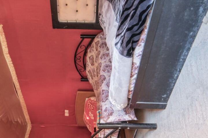 Room 3 of 39