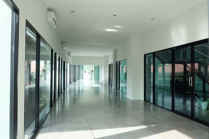 Ballroom/Hall 91 of 108