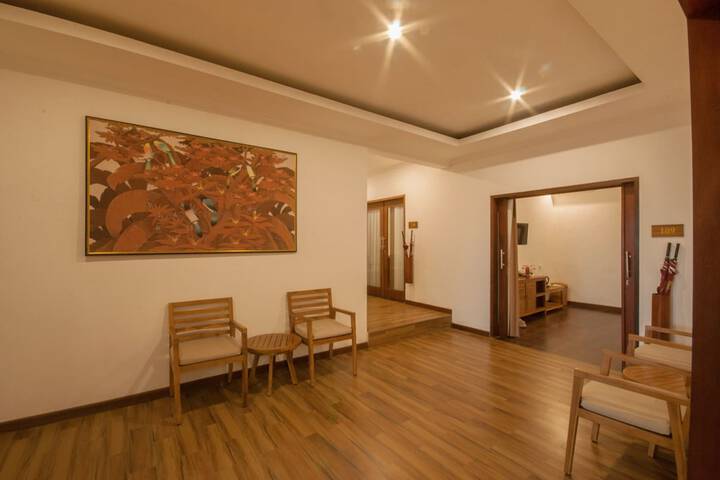 Room 22 of 193