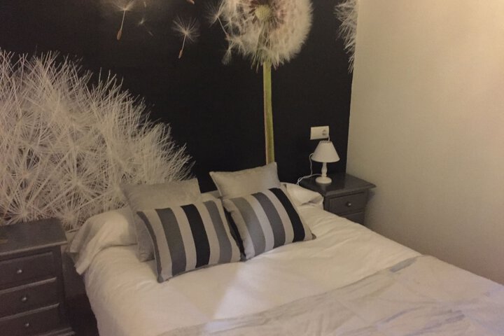 Room 2 of 24